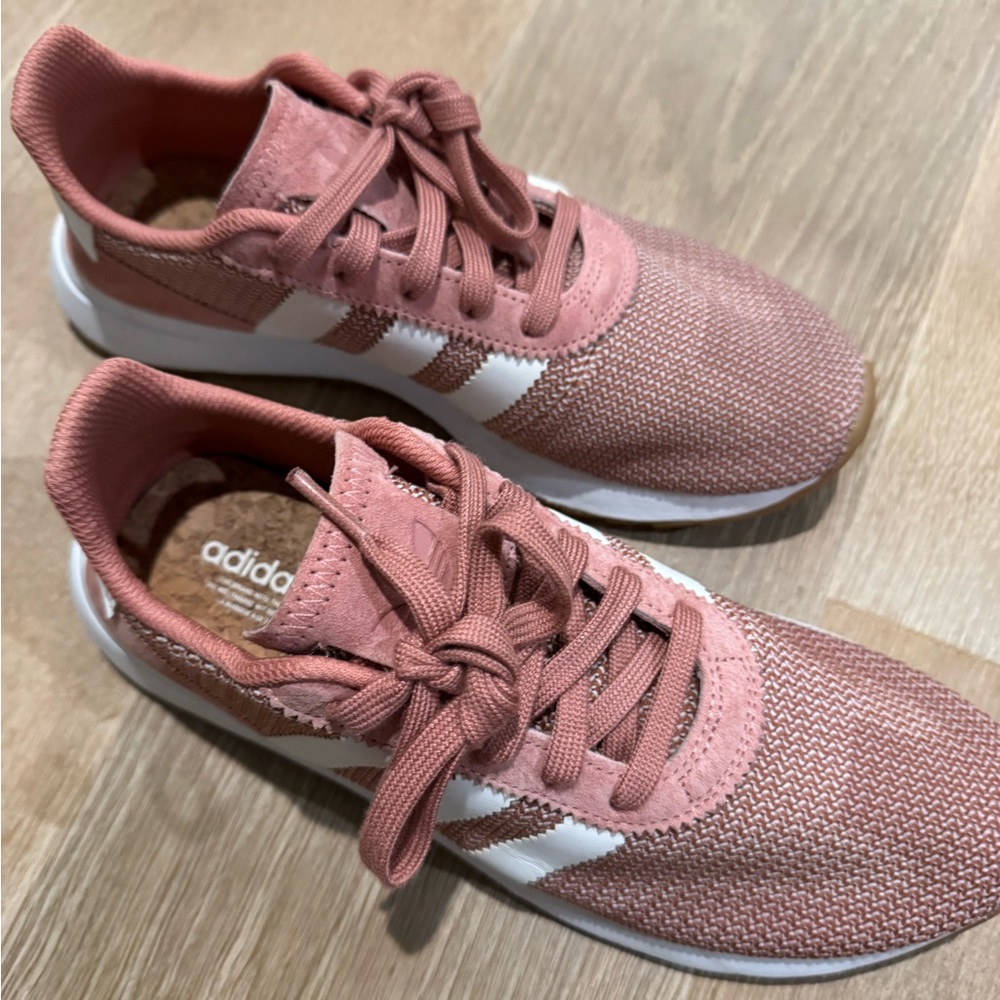 Women’s Adidas Originals Flashback Primeknit Mauve